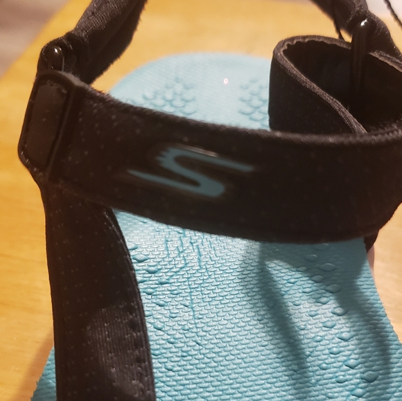 COPY - Skechers goga max..Girls Sandals - Picture 4 of 4